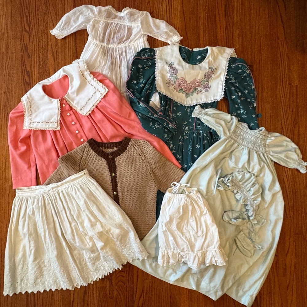 Vintage Children's Heritage Collection | 7 Piece Set